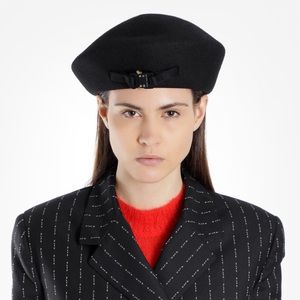 1017 ALYX 9SM Bardot Wool Buckle Beret